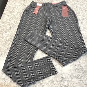 INDERO Super high rise, Spanx material, work pants checkered